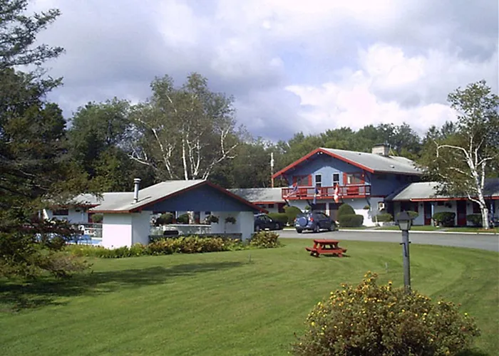 Motel: The Chalet Motel